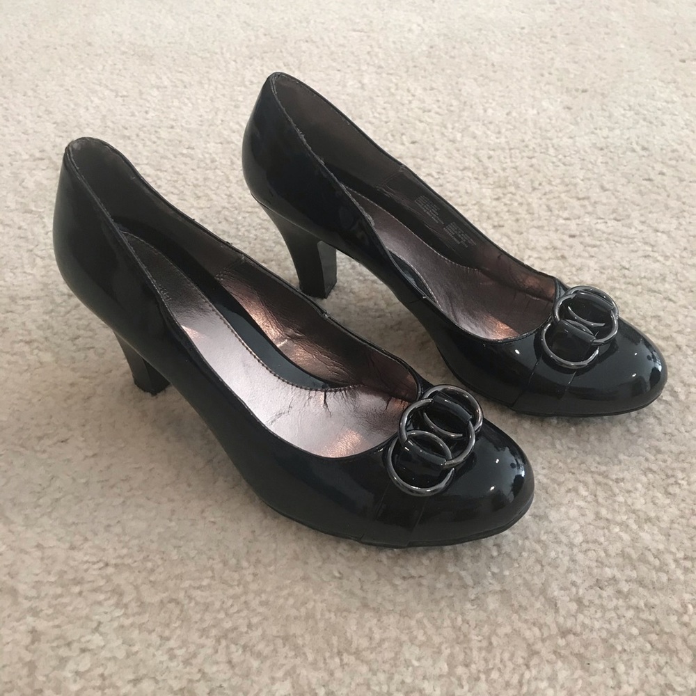 Solesensability Woman’s Black Pumps